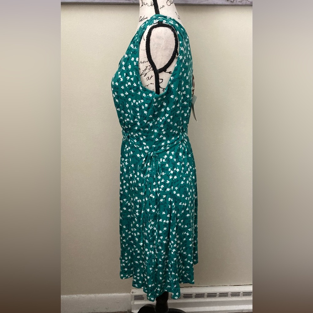 NWT Cynthia Rowley green floral sleeveless V-neck mini dress, size medium - Picture 6 of 11